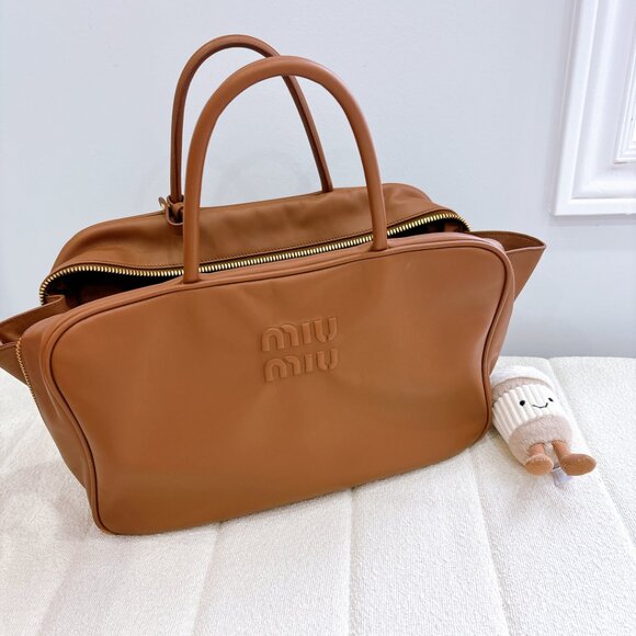 95% NEW MIUMIU BAG - Picture 2 of 14